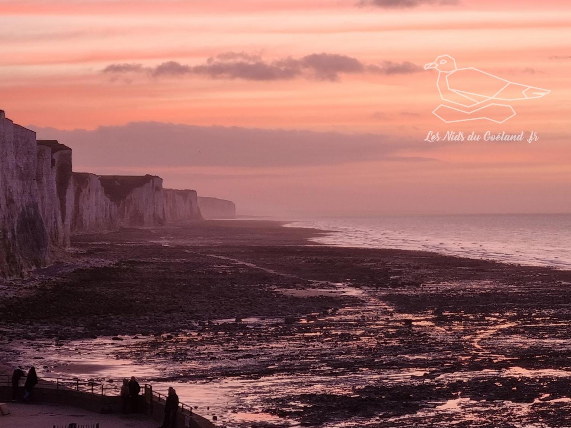Gite Oasis Ault - Cine, Balneo & Confort A La Mer Exterior photo